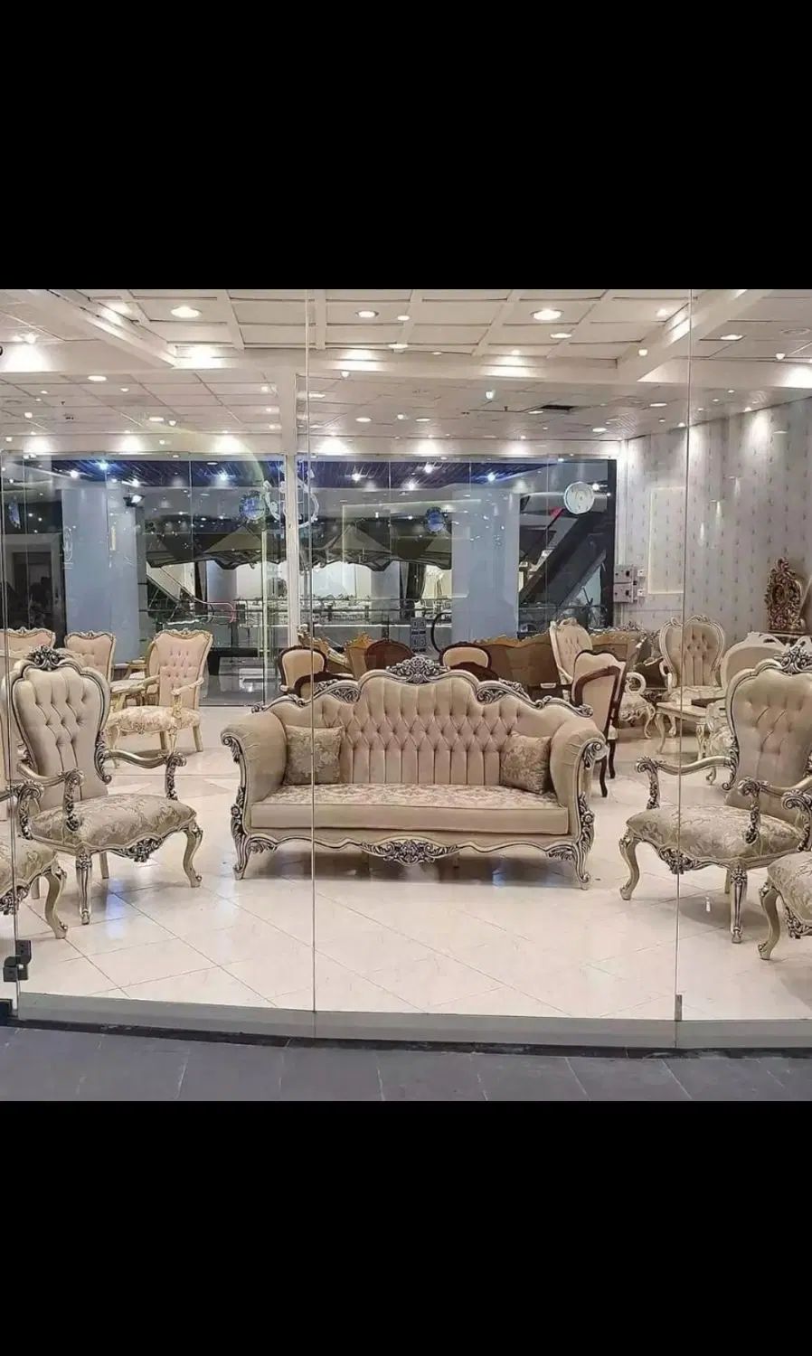 مبل کلاسیک سلطنتی آراد