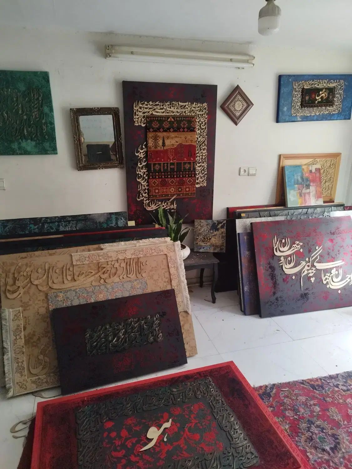 تابلوهای نقاشی بزرگ پتینه خط مخمل فرش امروزنیم بها