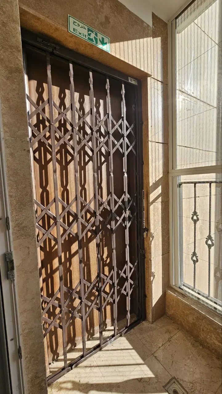 درب آکاردئونی سه گل دژهود