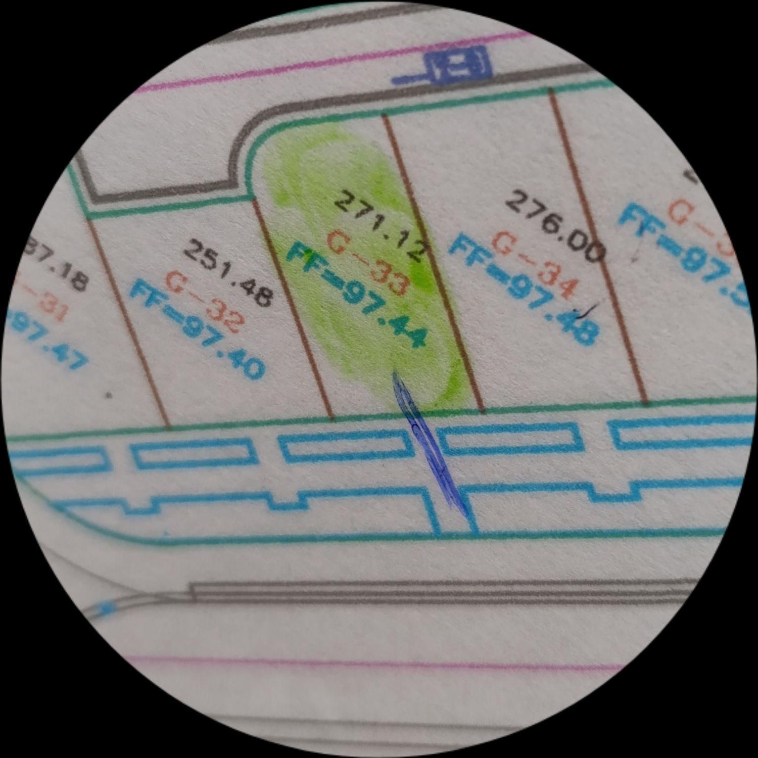 مسکن بزرگ سیاه تیری
