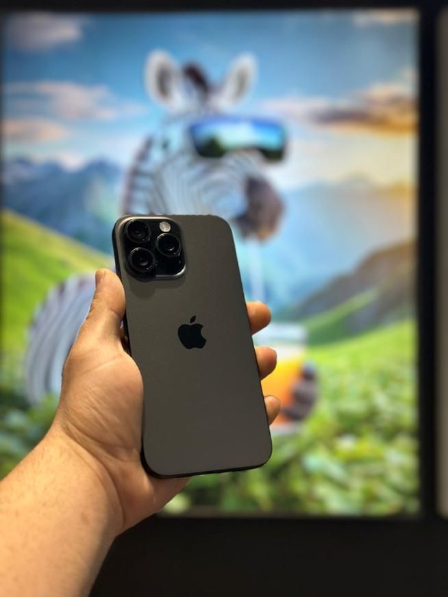 اپل iPhone 16 Pro Max با حافظهٔ ۲۵۶ گیگابایت