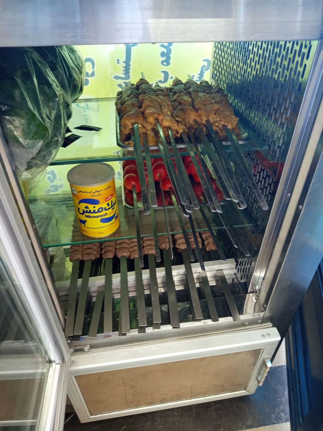 کترینگ و پخش غذا شرکتی و اقتصادی