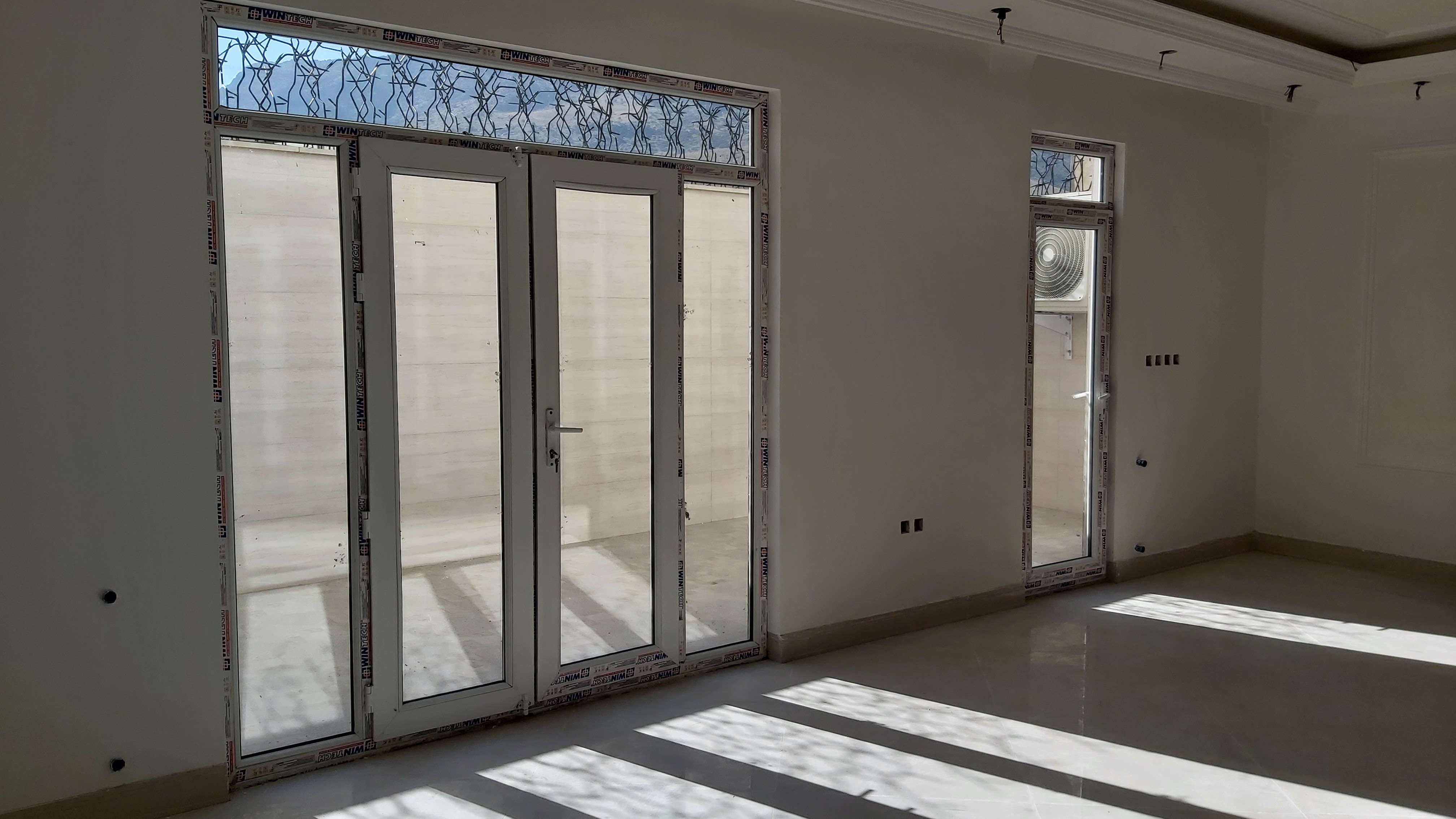 درب های تمام قد upvc