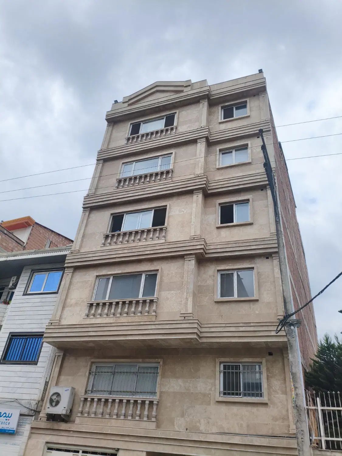 فروش آپارتمان نوساز ۱۹۰ متری در قلب خ کفشگرکلا