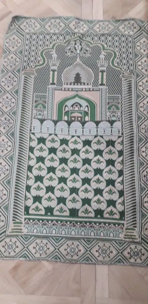 سجاده مسافرتی کیف‌دار ضدآب باکیفیت