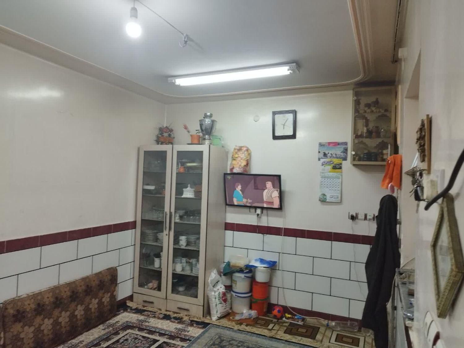 املاک خانه سرا